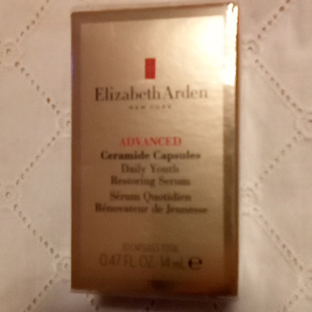 Elizabeth Arden Advanced Ceramide Capsules